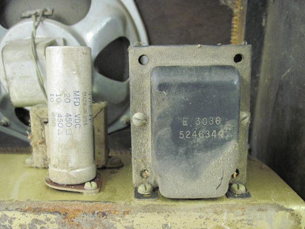 The power transformer, which is stamped "E 2026" and "5246344."